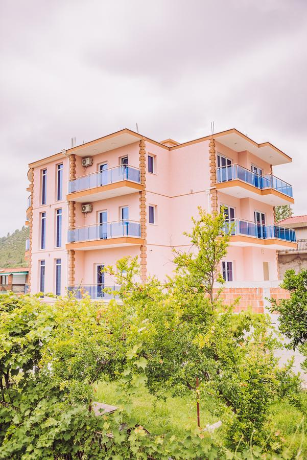 Apartments Krstovic Сутоморе Екстер'єр фото