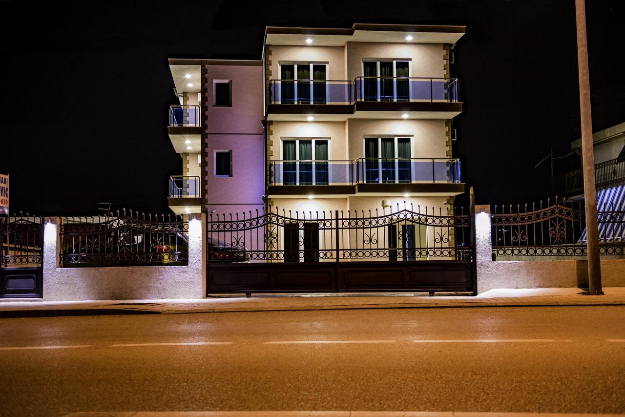 Apartments Krstovic Сутоморе Екстер'єр фото