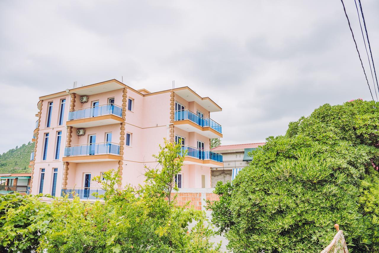Apartments Krstovic Сутоморе Екстер'єр фото