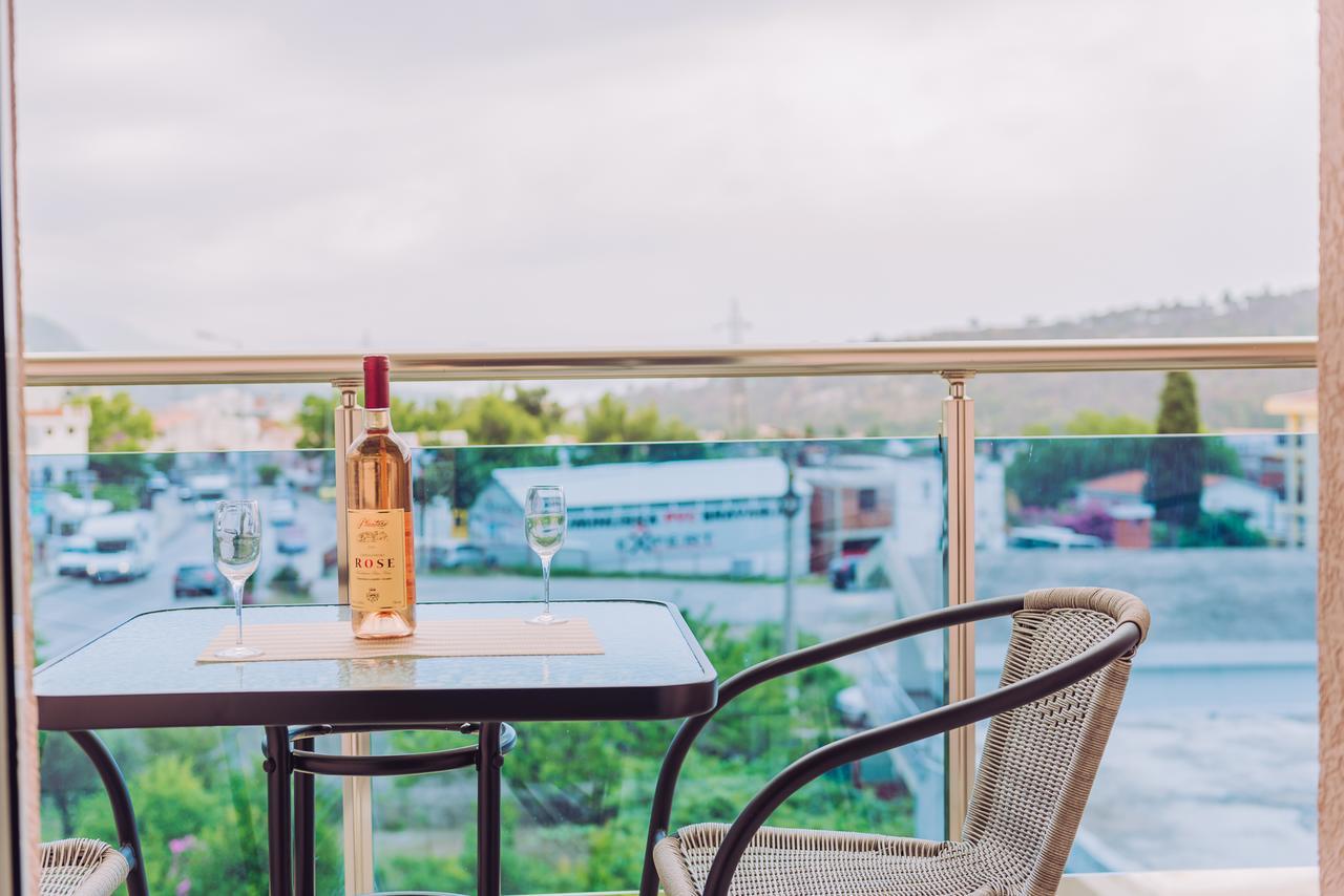 Apartments Krstovic Сутоморе Екстер'єр фото
